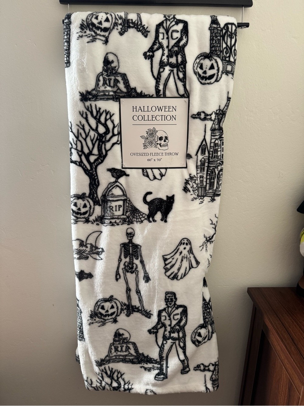 Halloween Throw Blanket - White and Black Frankenstein pumpkin ghost